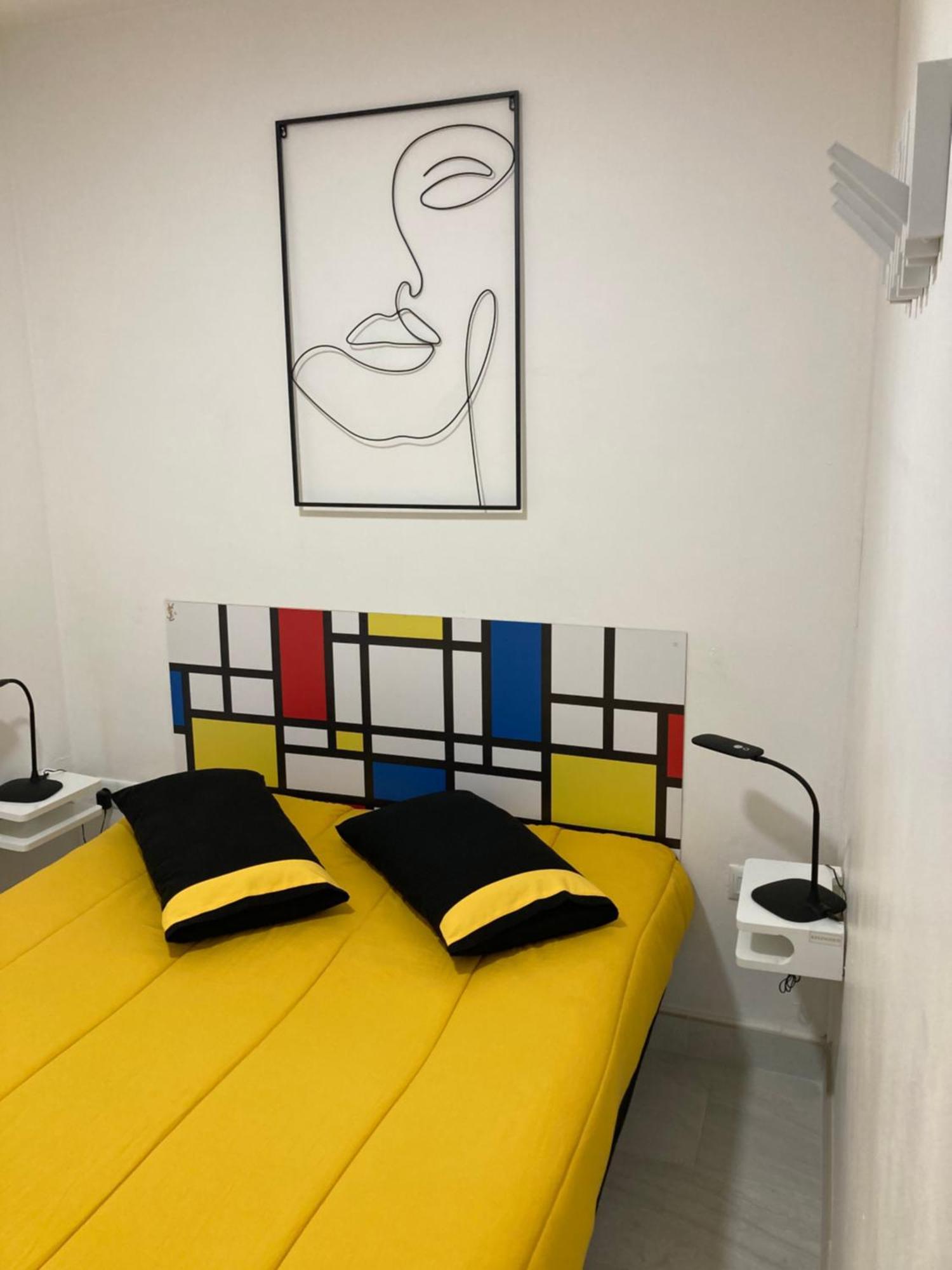 Tres Bel Appartement Entierement Renove Empuriabrava Zewnętrze zdjęcie